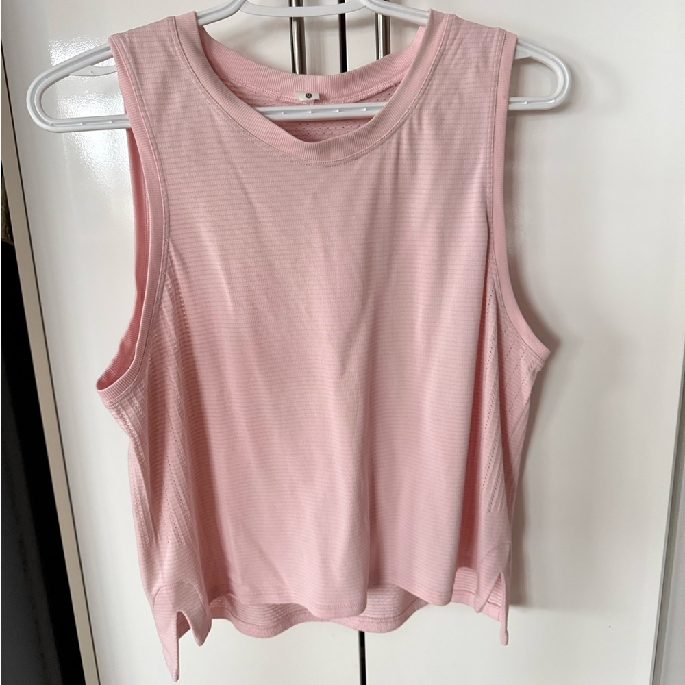 Strawberry Milkshake Train To Be tank, Size 8